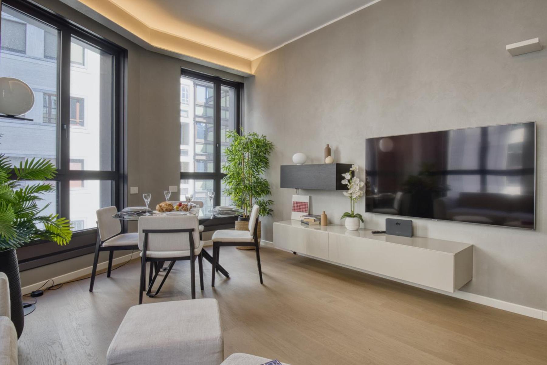 Appartement San Babila Tower With Panoramic Terrace Overlooking Duomo By Rentopolis Milan